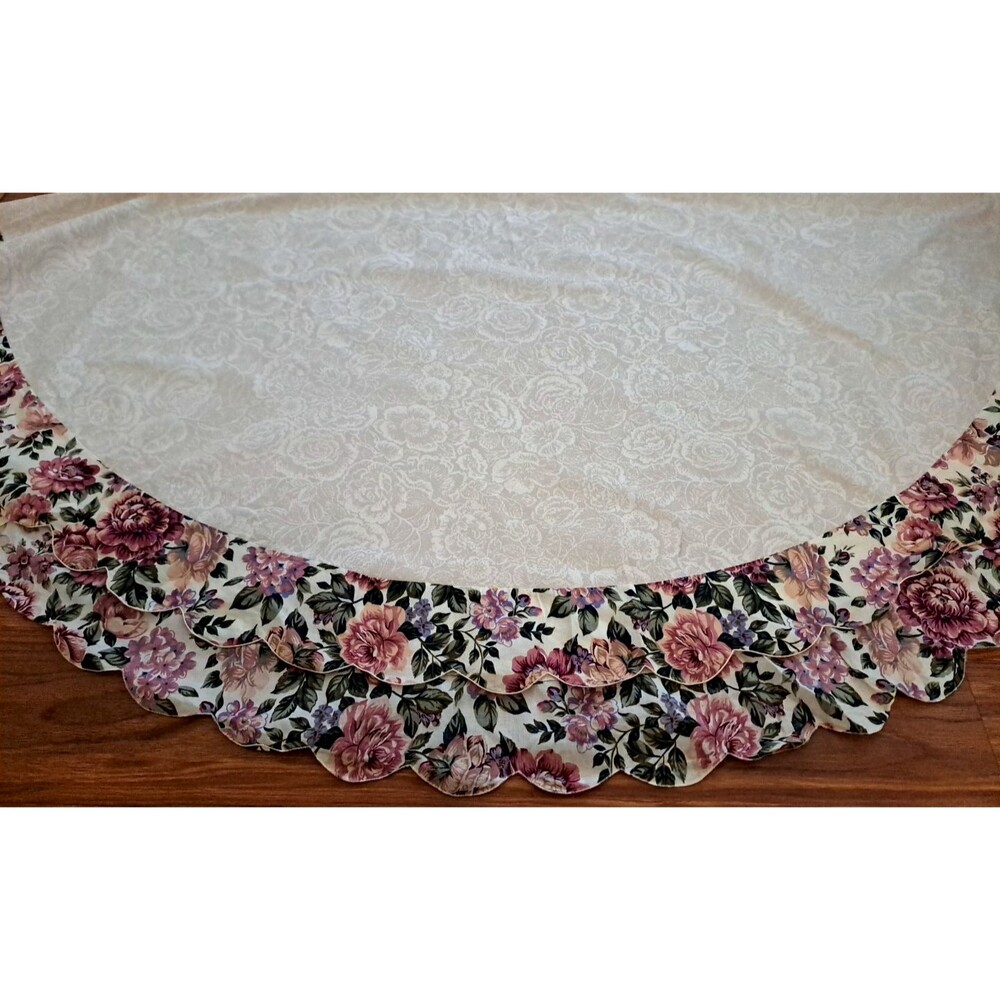 Round Floral Tablecloth Scalloped Edge Pink White Green Cottage Country 68"